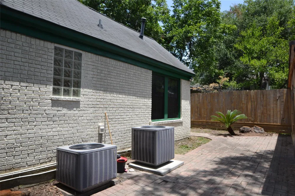 2135 Bissonnet Street Houston, TX 77005