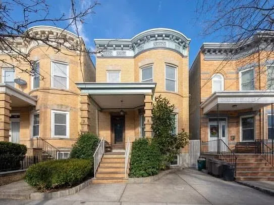 114 SHIPPEN ST Weehawken, NJ 07086