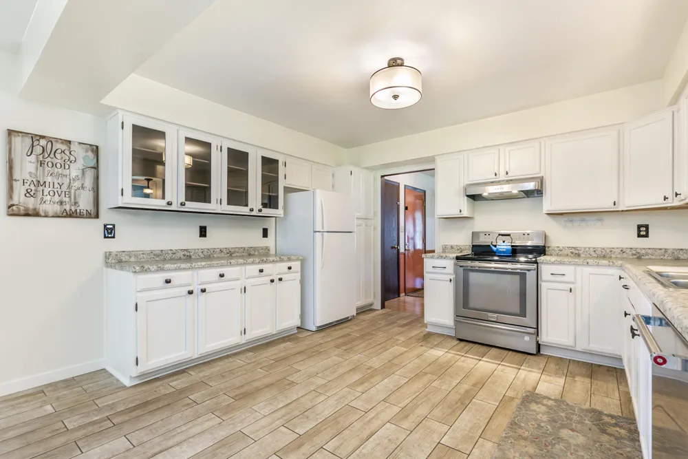 1411 E Rishel Road Sturgis, MI 49091