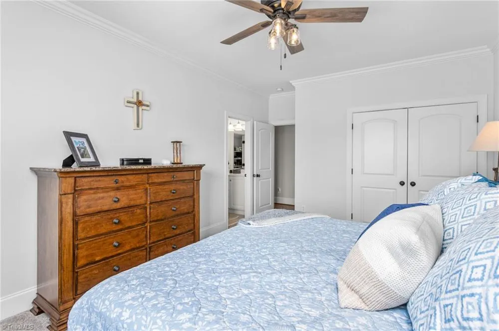 6002 Windsor Circle Elon, NC 27244