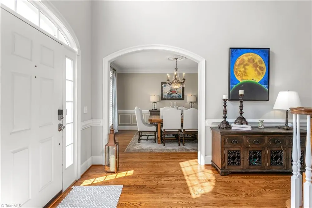 6002 Windsor Circle Elon, NC 27244