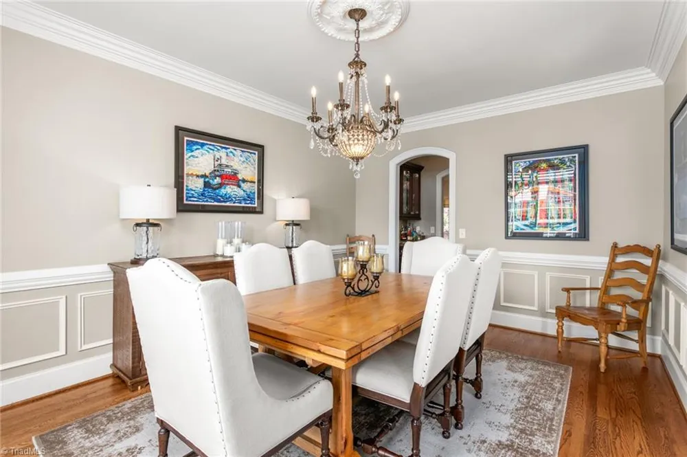 6002 Windsor Circle Elon, NC 27244