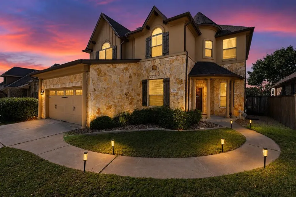 2474 Santa Barbara Loop Round Rock, TX 78665