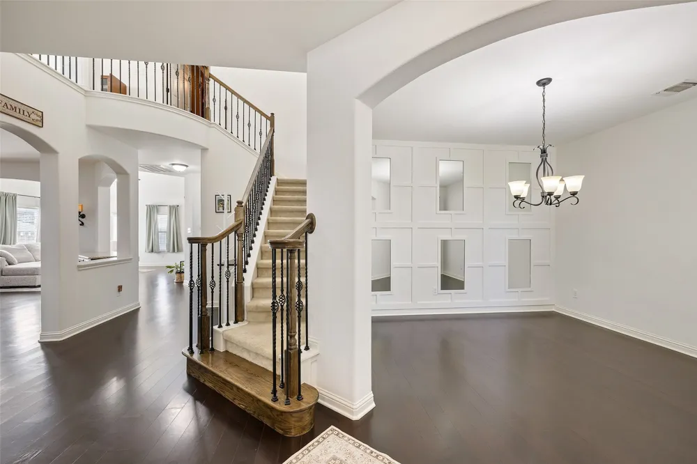 2474 Santa Barbara Loop Round Rock, TX 78665