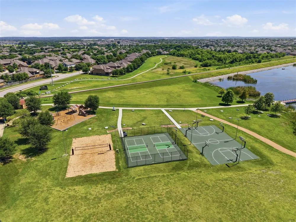 2474 Santa Barbara Loop Round Rock, TX 78665