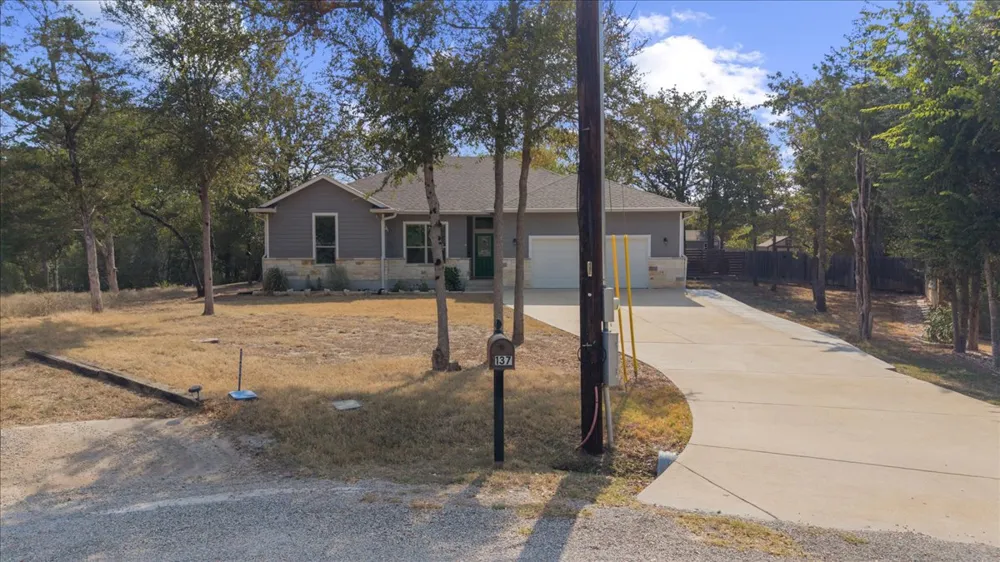 137 S Pohakea Drive Bastrop, TX 78602
