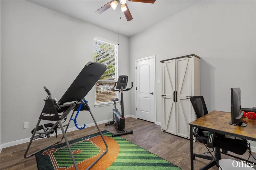 137 S Pohakea Drive Bastrop, TX 78602