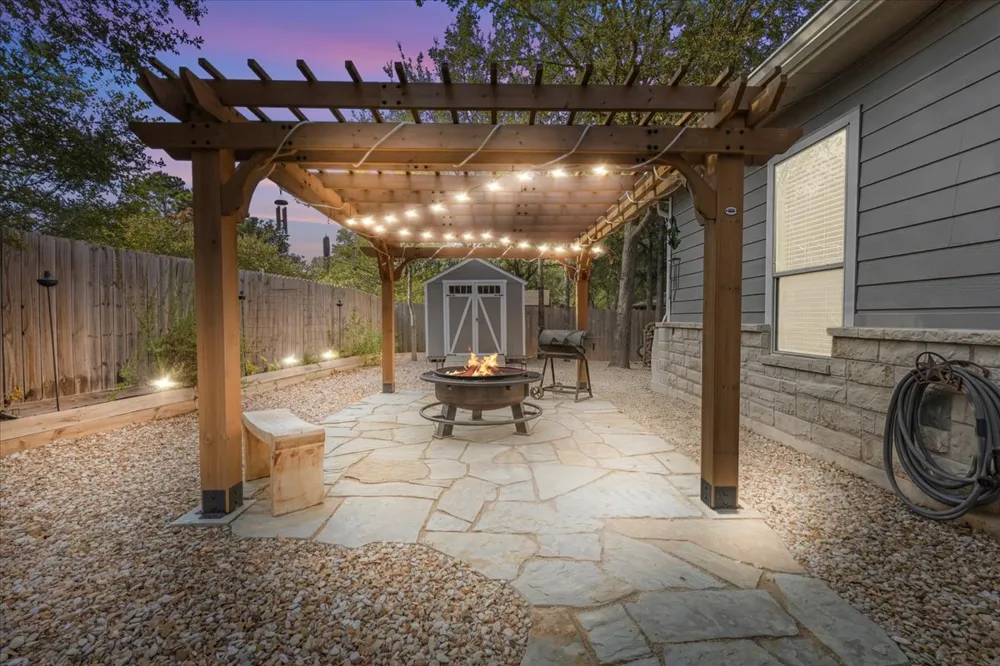 137 S Pohakea Drive Bastrop, TX 78602