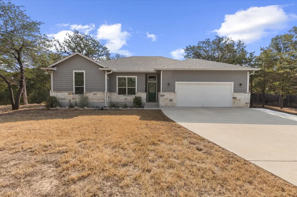 137 S Pohakea Drive Bastrop, TX 78602