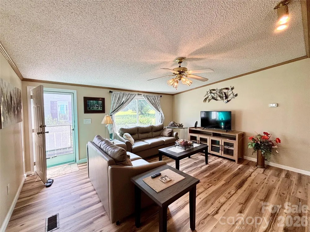 236 Riverwind Drive Hendersonville, NC 28739