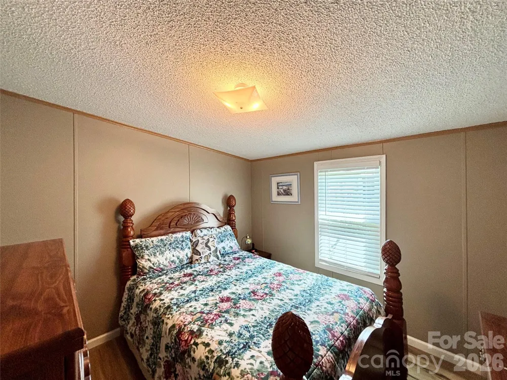 236 Riverwind Drive Hendersonville, NC 28739