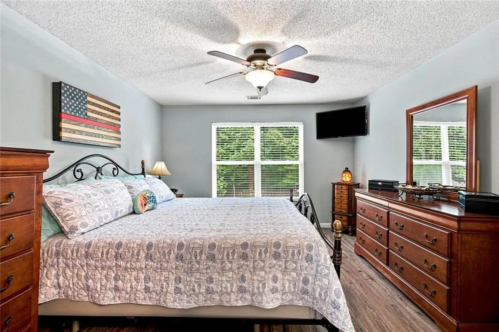 216 Mystic Hollow Canton, GA 30114
