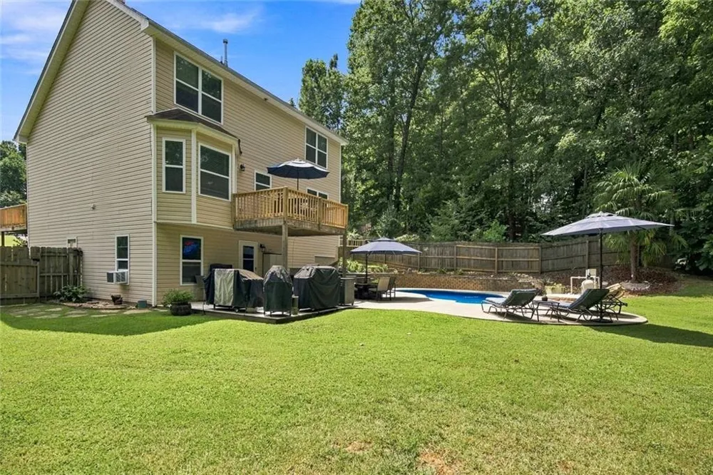 216 Mystic Hollow Canton, GA 30114