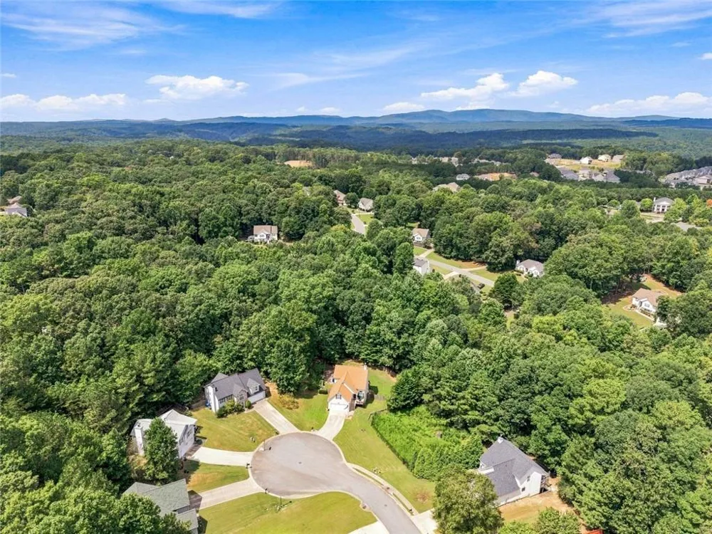 216 Mystic Hollow Canton, GA 30114