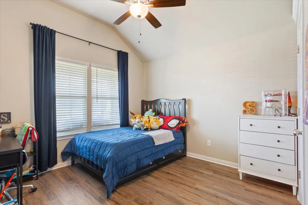 2518 Yoder Lane Robinson, TX 76706