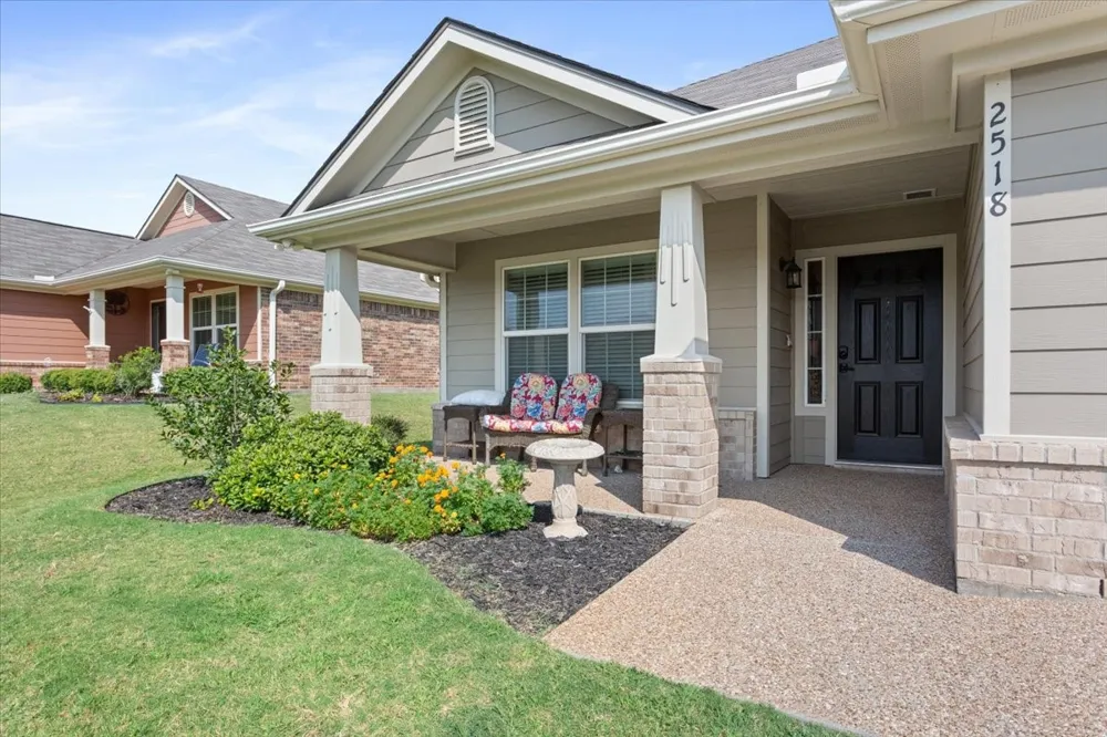 2518 Yoder Lane Robinson, TX 76706