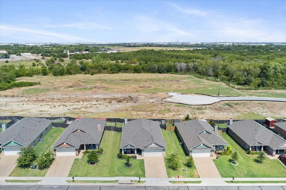 2518 Yoder Lane Robinson, TX 76706