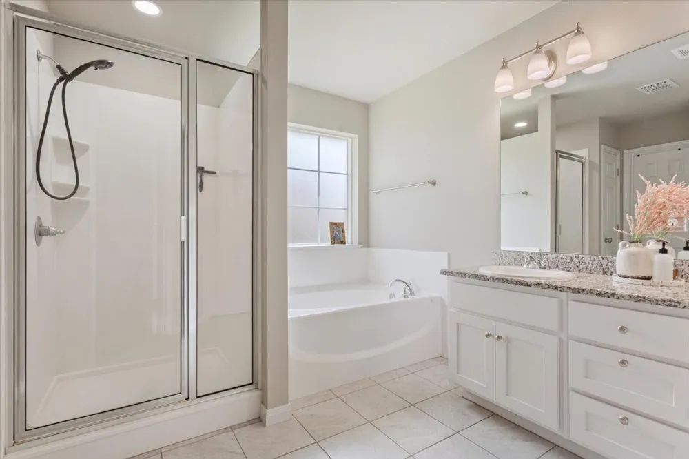 2518 Yoder Lane Robinson, TX 76706