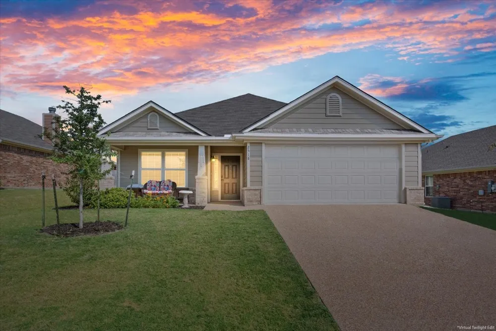 2518 Yoder Lane Robinson, TX 76706