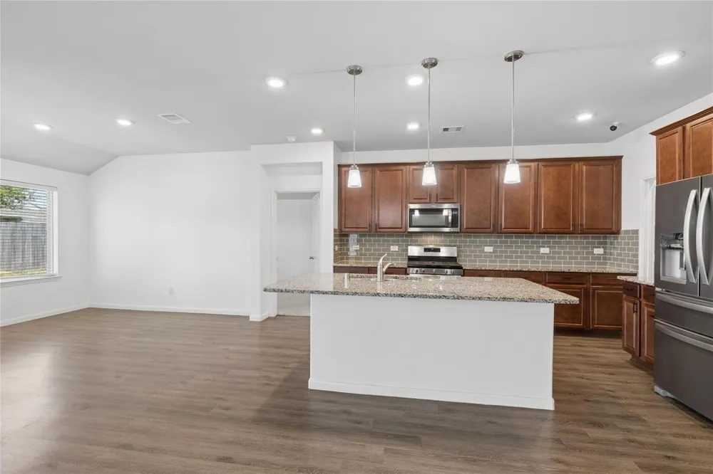 2111 Levant Lane Baytown, TX 77523
