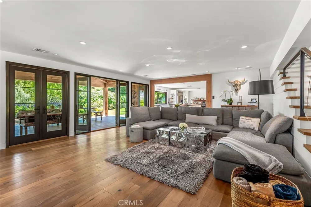 5207 SADDLE CREEK ROAD Hidden Hills, CA 91302
