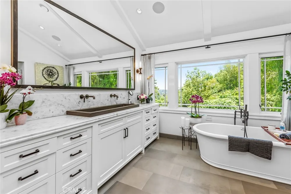 5207 SADDLE CREEK ROAD Hidden Hills, CA 91302