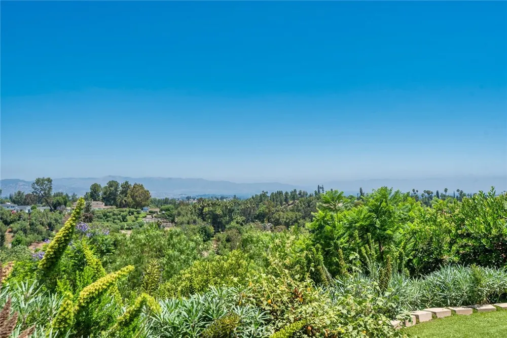 5207 SADDLE CREEK ROAD Hidden Hills, CA 91302