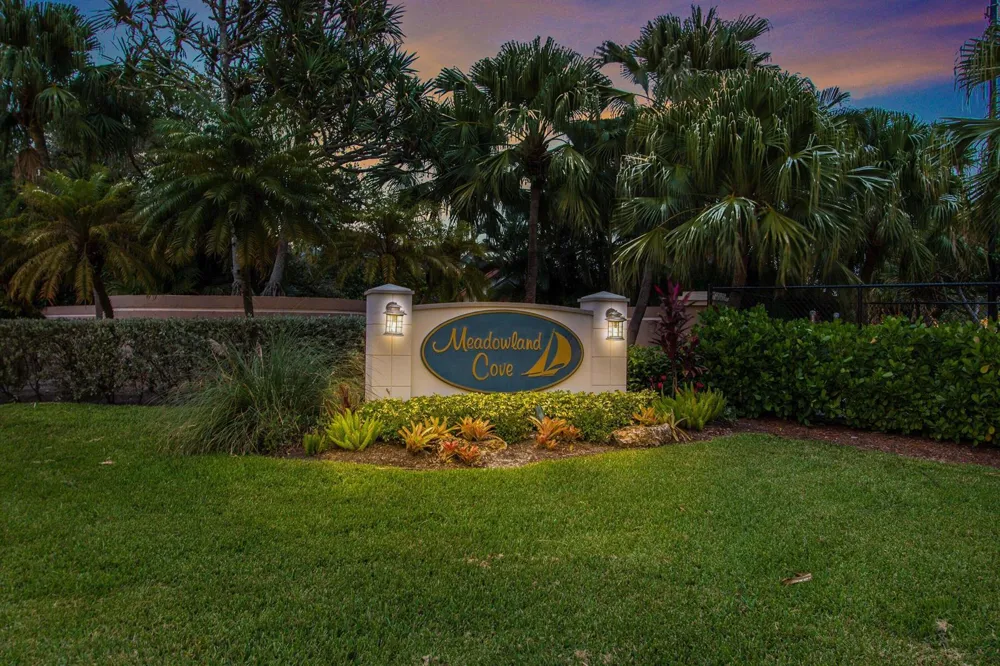 13053 Meadowbreeze Drive Wellington, FL 33414