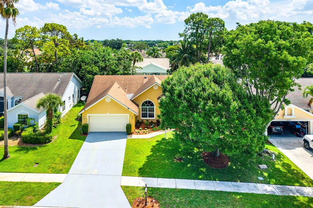 13053 Meadowbreeze Drive Wellington, FL 33414
