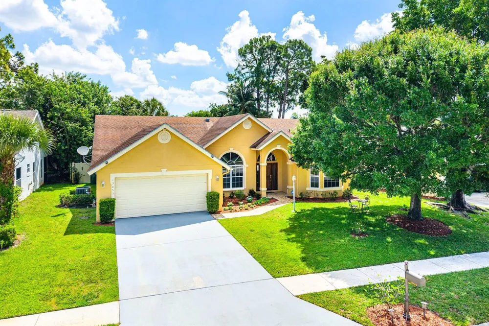 13053 Meadowbreeze Drive Wellington, FL 33414
