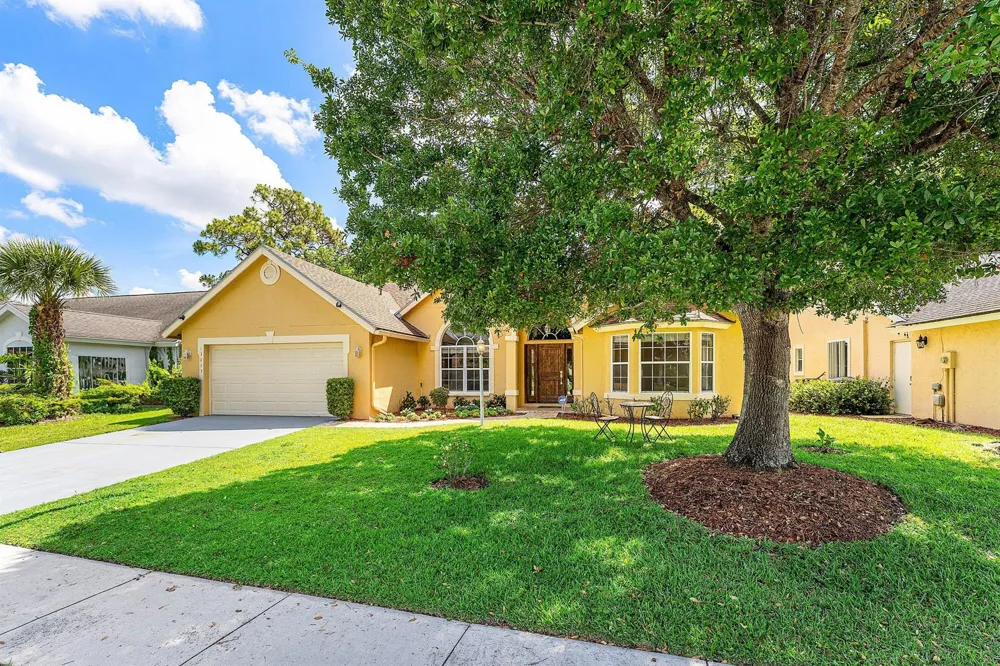 13053 Meadowbreeze Drive Wellington, FL 33414