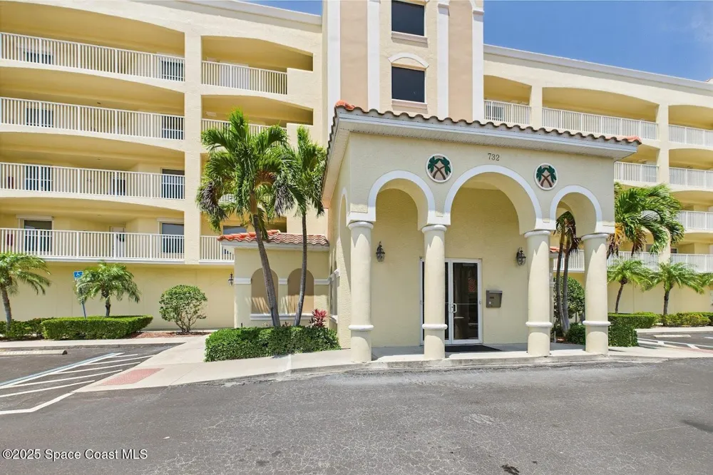 732 Bayside Drive #304 Cape Canaveral, FL 32920