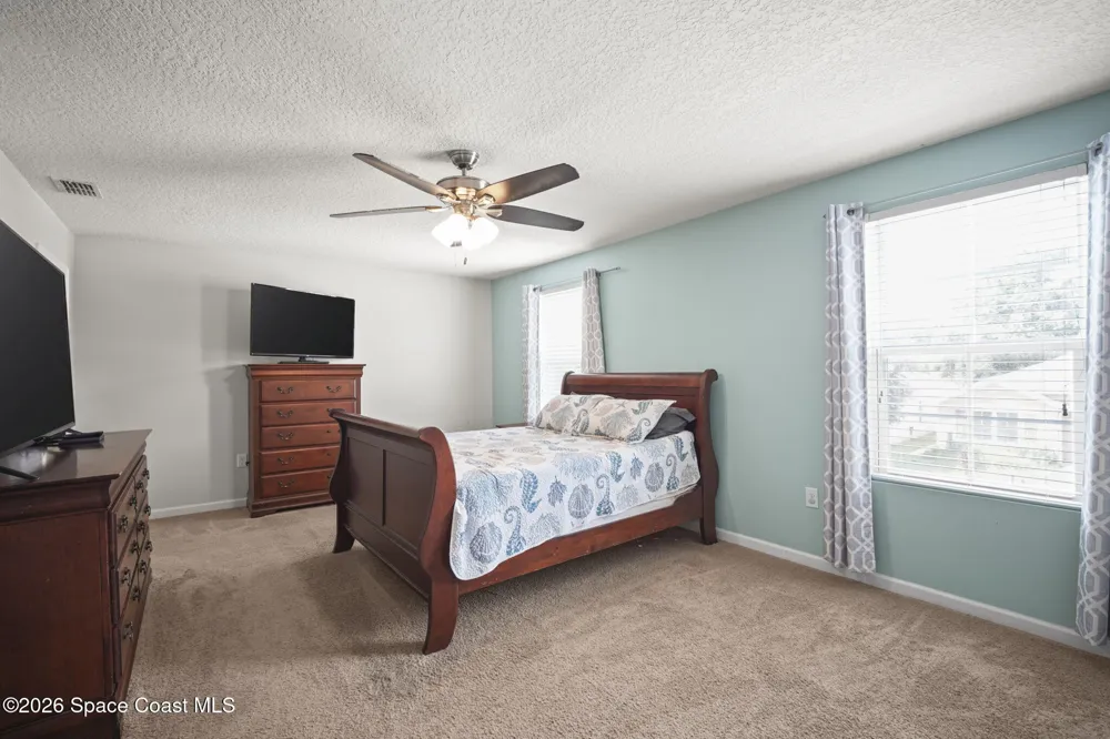 2635 Falcon Lane Mims, FL 32754