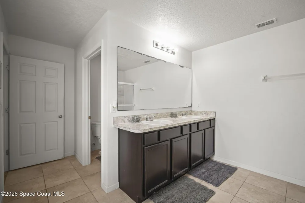 2635 Falcon Lane Mims, FL 32754
