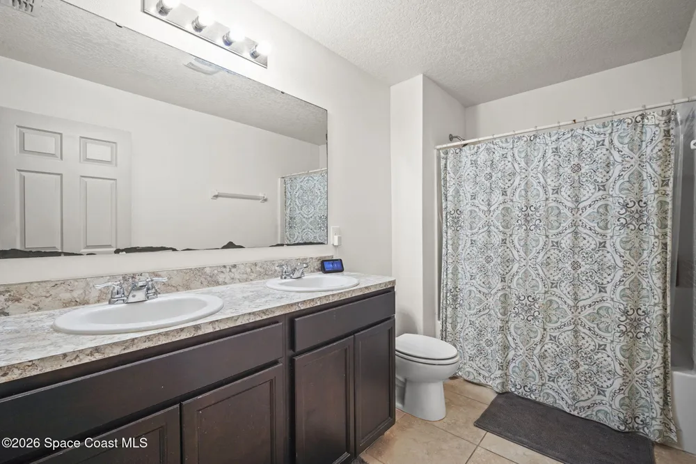 2635 Falcon Lane Mims, FL 32754
