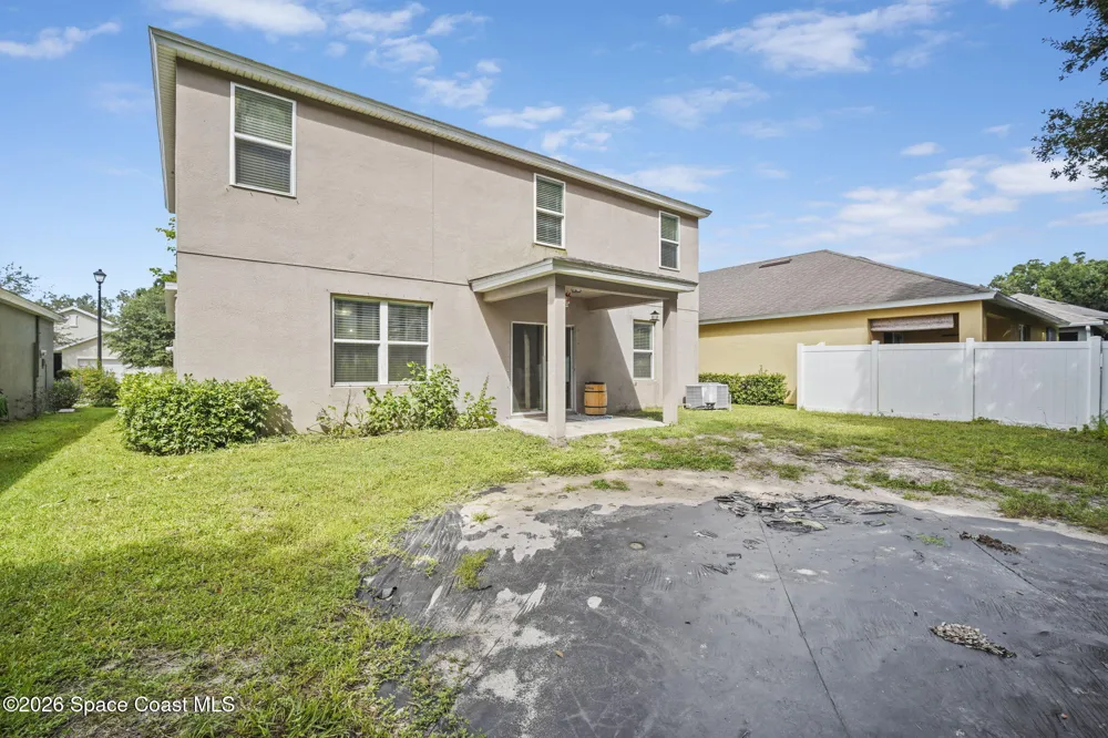 2635 Falcon Lane Mims, FL 32754