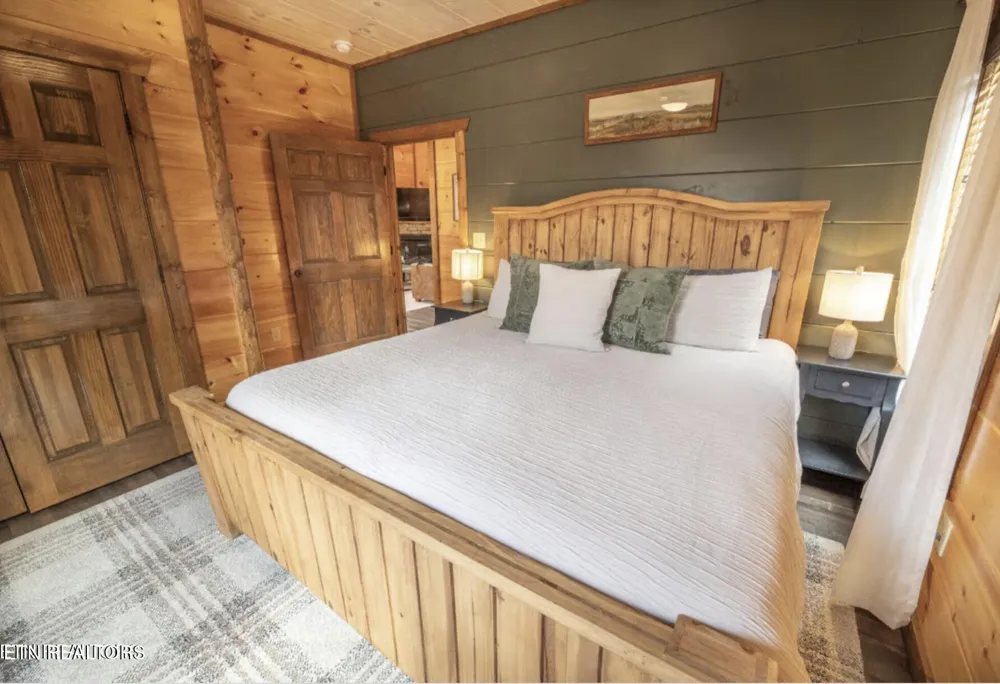 855 Osprey Way Pigeon Forge, TN 37863