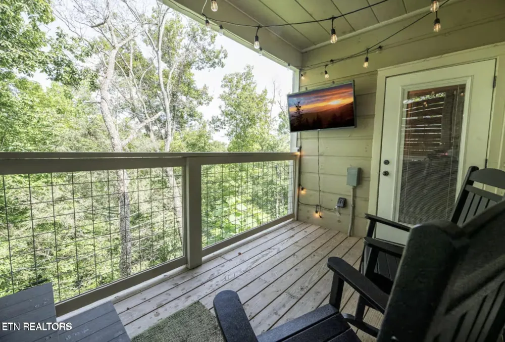 855 Osprey Way Pigeon Forge, TN 37863