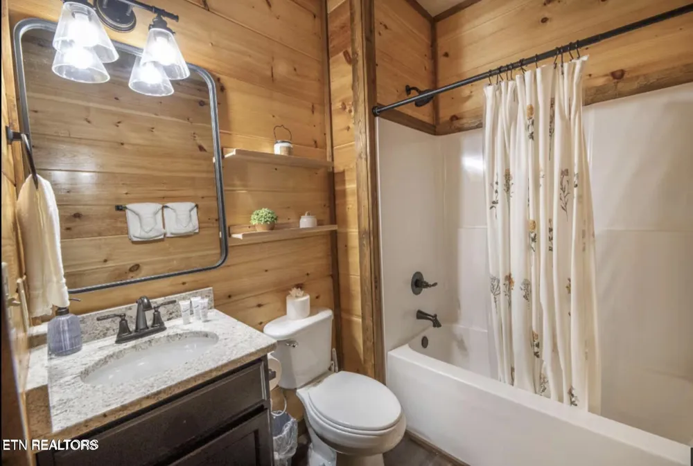 855 Osprey Way Pigeon Forge, TN 37863