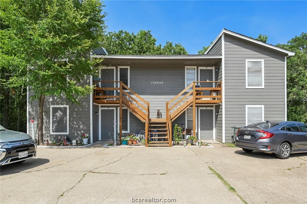 2000 Monito #D Bryan, TX 77807