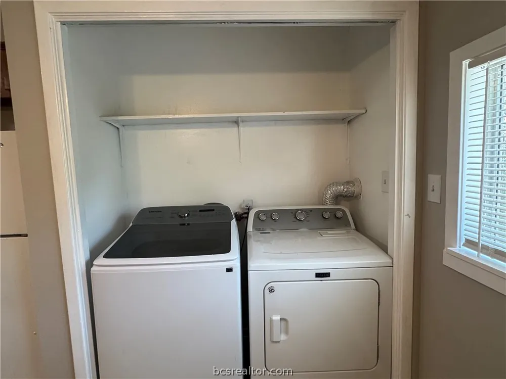 2000 Monito #D Bryan, TX 77807