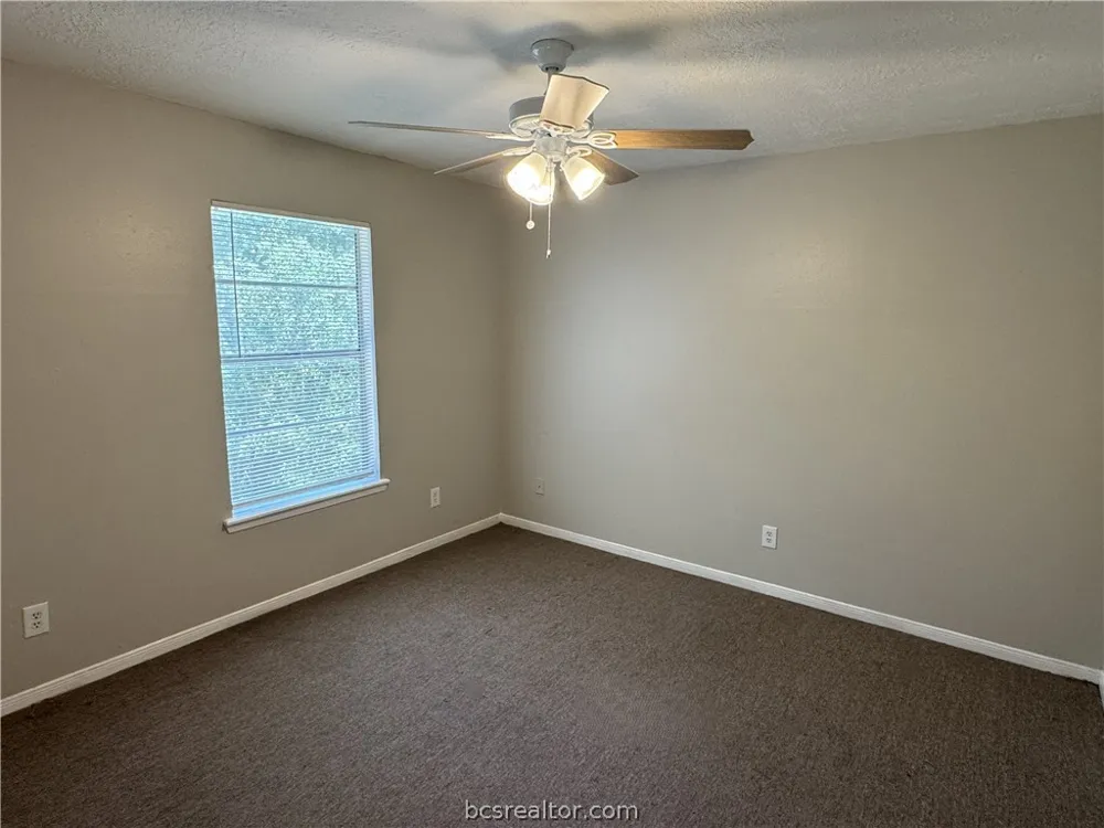 2000 Monito #D Bryan, TX 77807