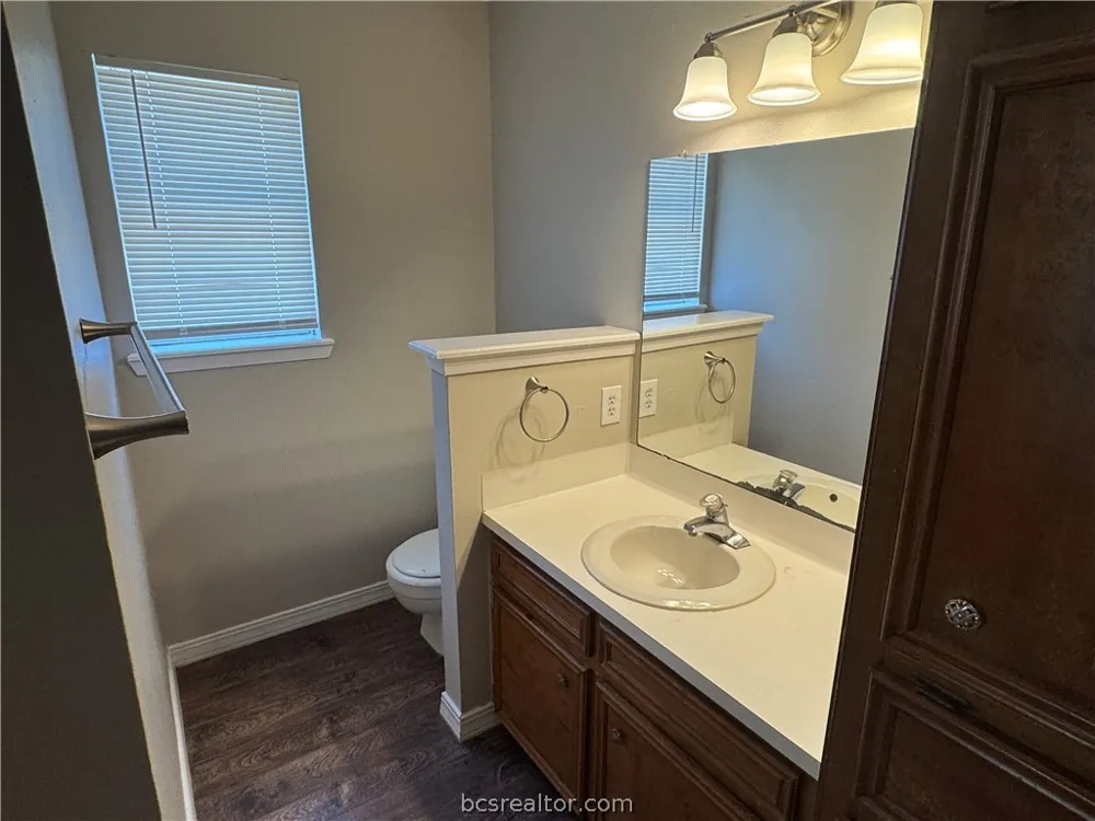2000 Monito #D Bryan, TX 77807