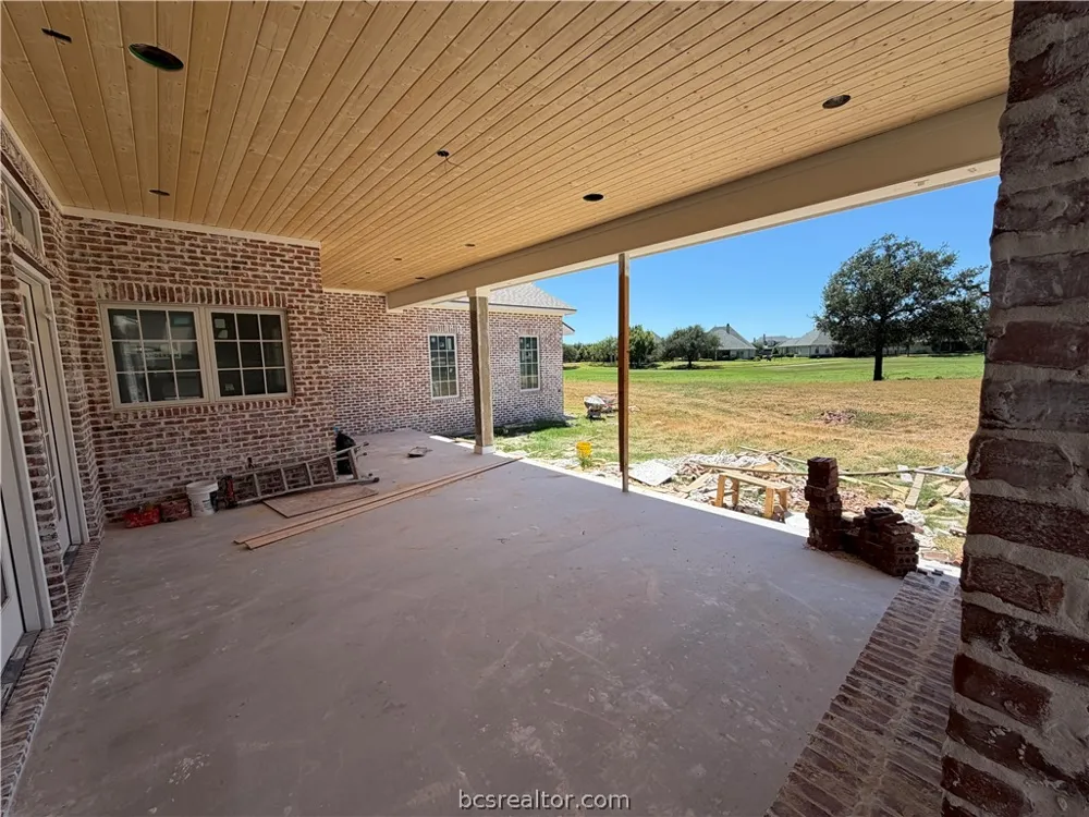 5101 Miramont Circle Bryan, TX 77802