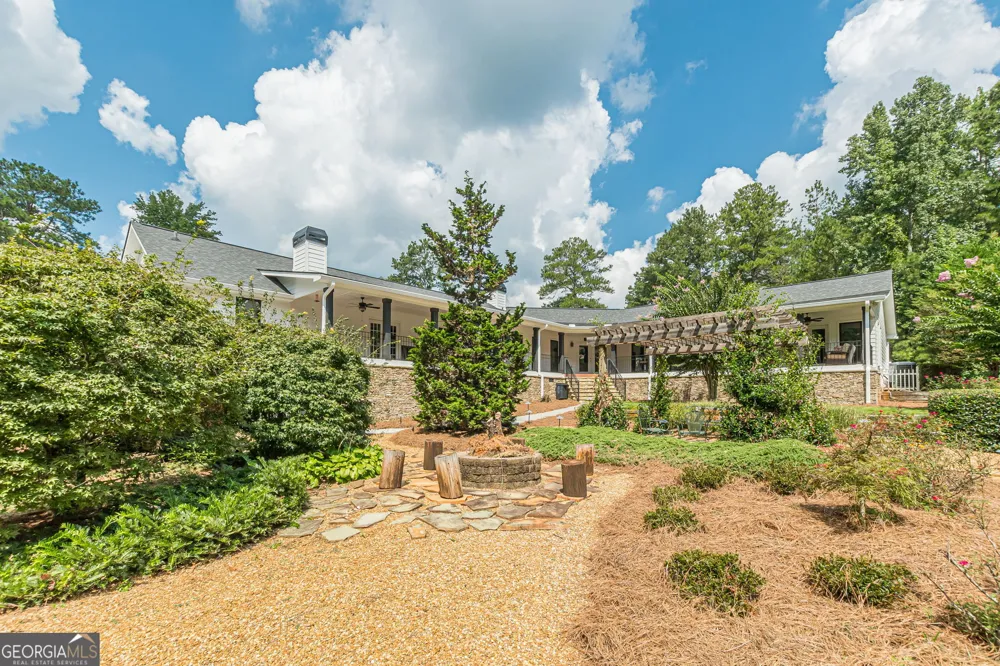 9667 Ephesus Church RD Villa Rica, GA 30180