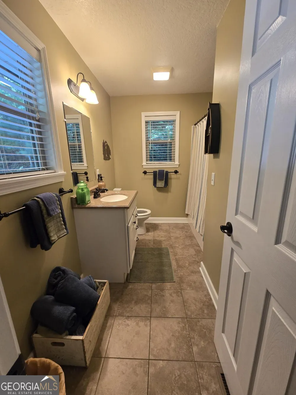 234 Eastview LN Clayton, GA 30525