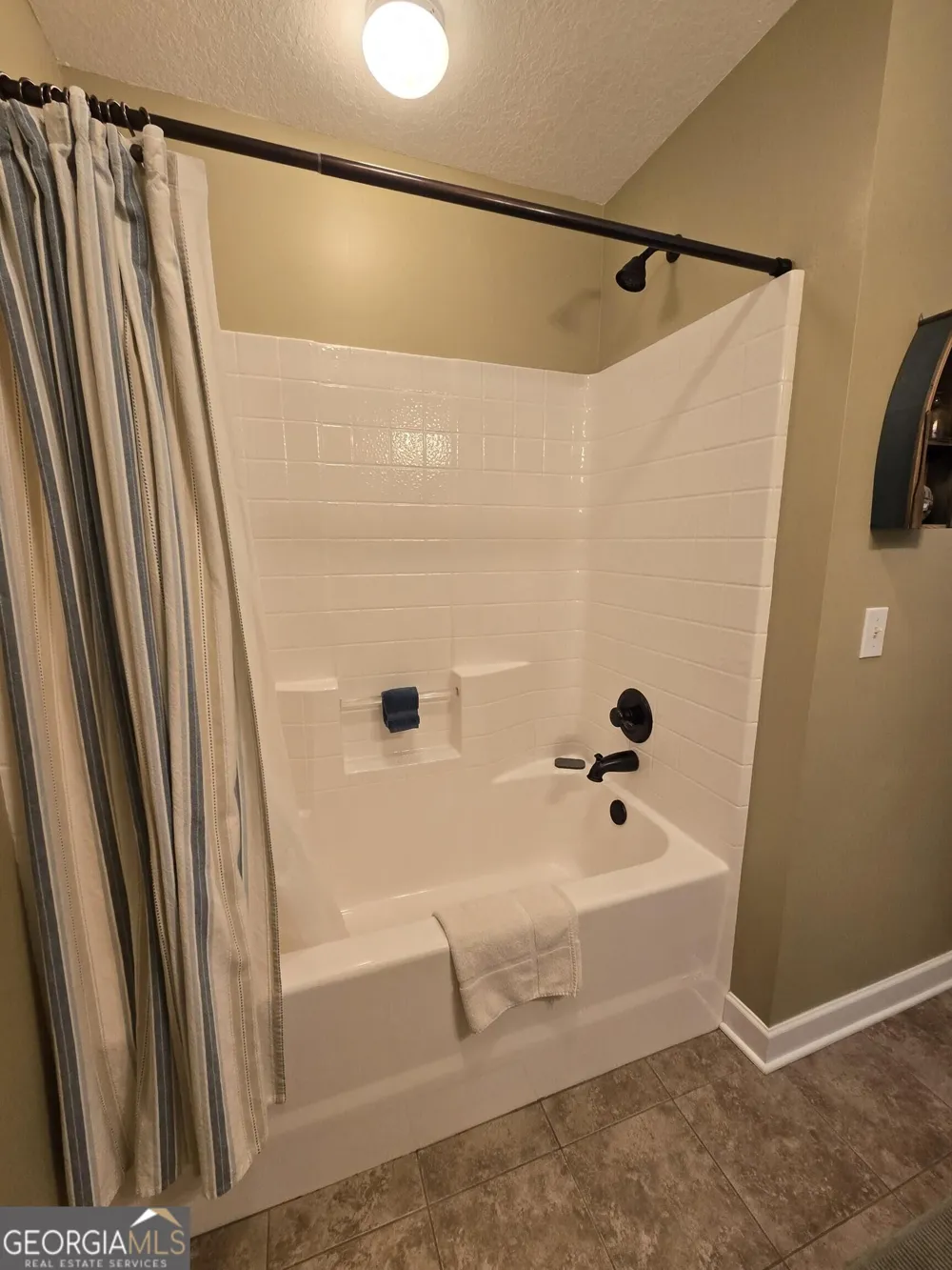 234 Eastview LN Clayton, GA 30525