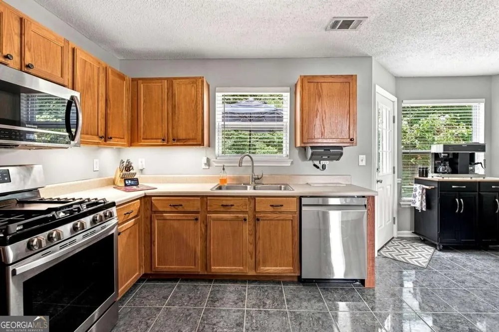216 Mystic HOLW Canton, GA 30114