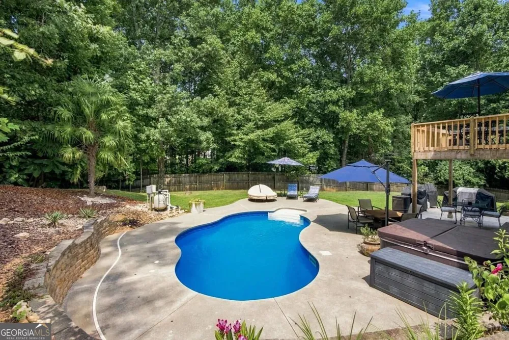 216 Mystic HOLW Canton, GA 30114