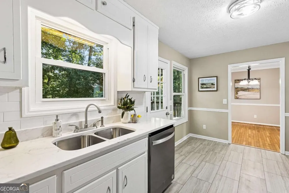 5308 Ferry Creek LN Acworth, GA 30102